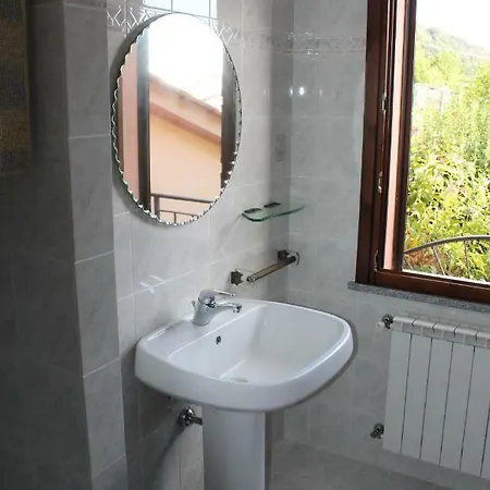 Shanti Yoga & Meditation * מרצ'אנה